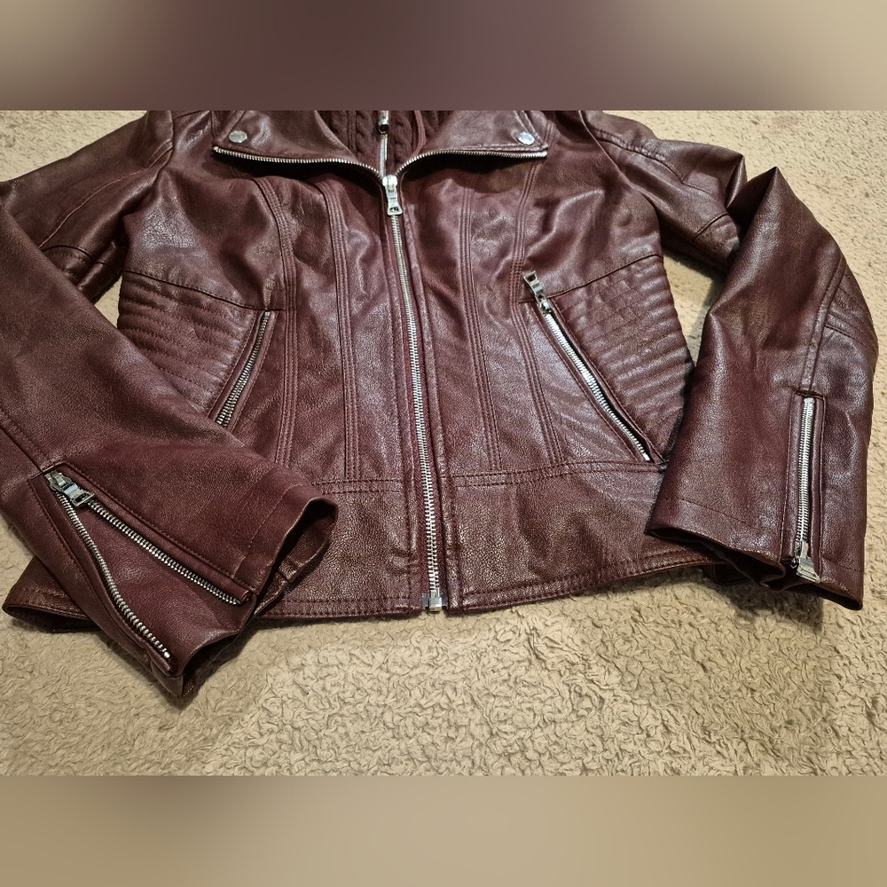 Guess x Wilson's Leather Women's Burgundy Cable-Knit Faux-Leather Jacket S - Picture 6 of 16